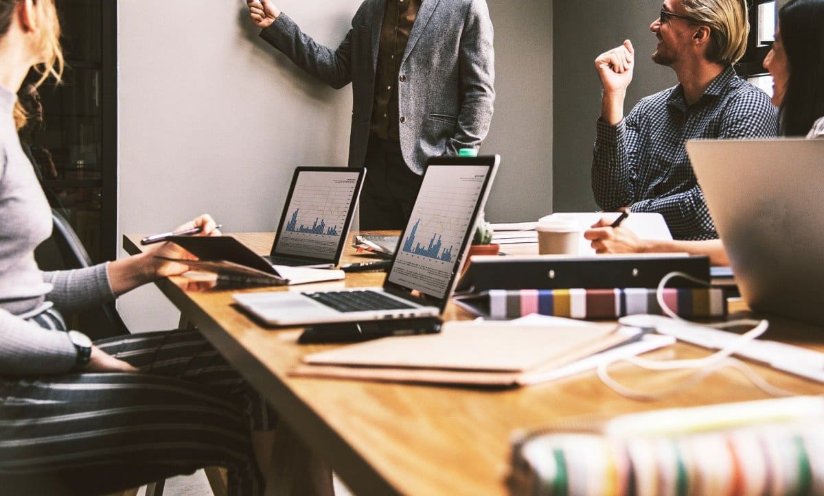 Das Team von Expert-Advisor.de